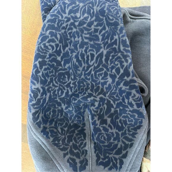Lululemon Women’s Floral Flock Pullover - Midnight Navy - Picture 9 of 12